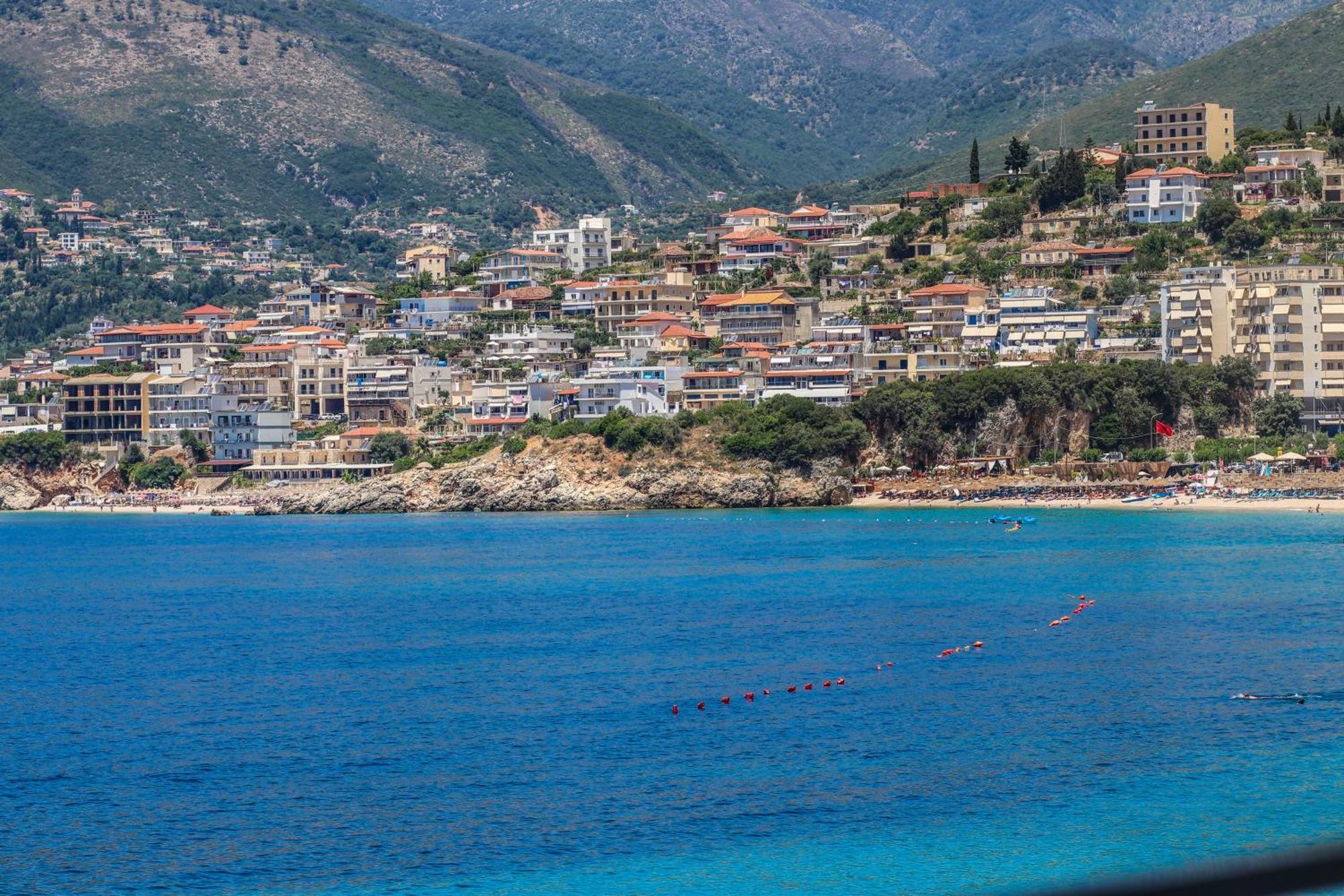 Emily'S Hotel Himare Exterior foto
